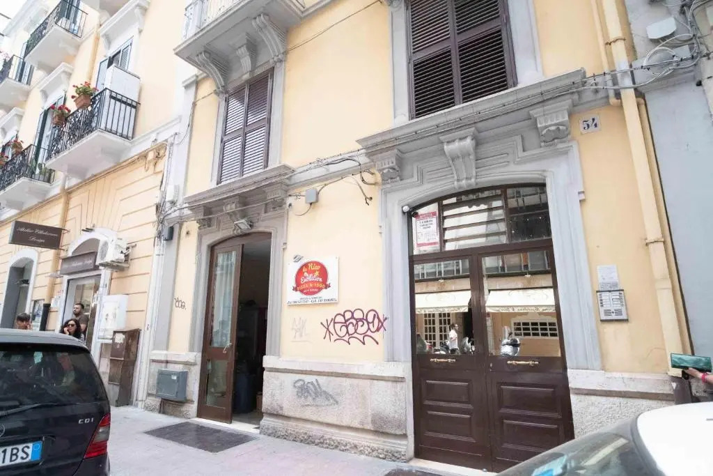 Charme & Chic Studios - Bari Centro