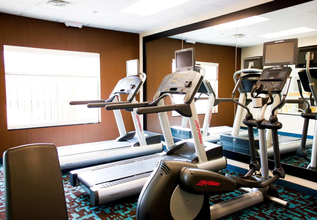 Fairfield Inn and Suites Hutchinson