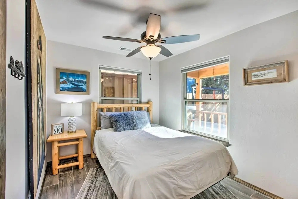 4 Units in Red River: Mtn Views, Steps to Main St