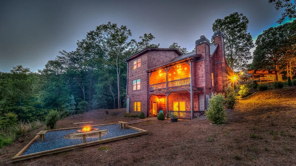 Wolfs Den by Escape to Blue Ridge