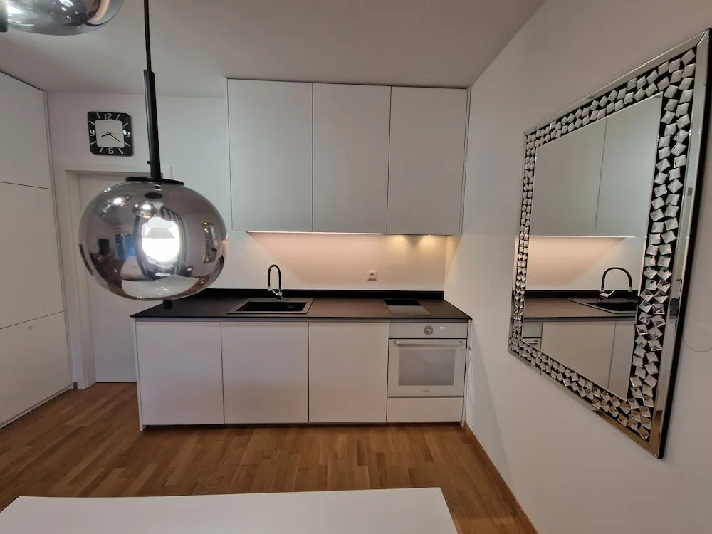 Apartments & Burgers REZIDENCA PIPANOVA