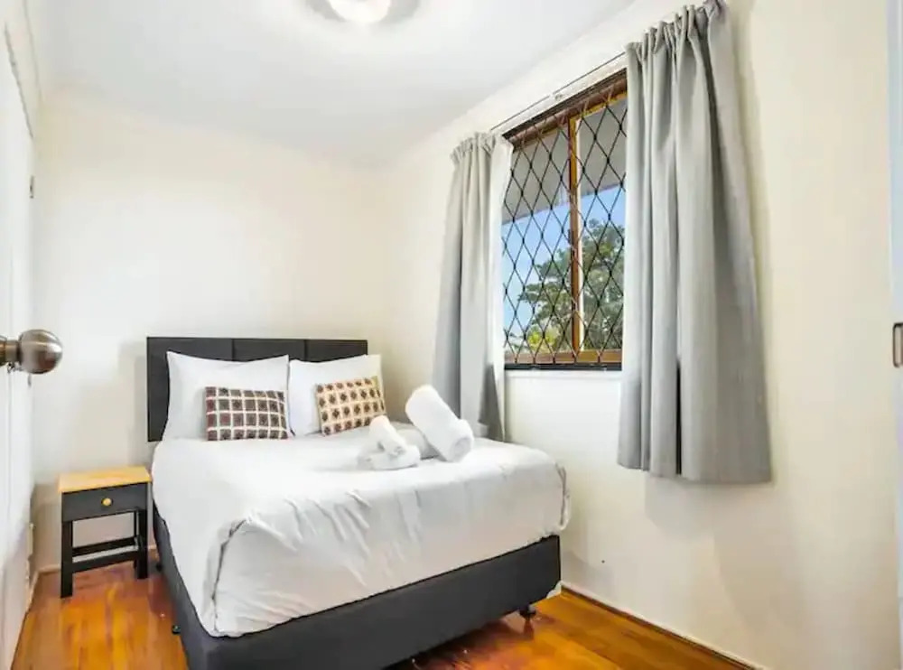 Lovely 2-Bedroom Rental with Parking Zodiak Stays