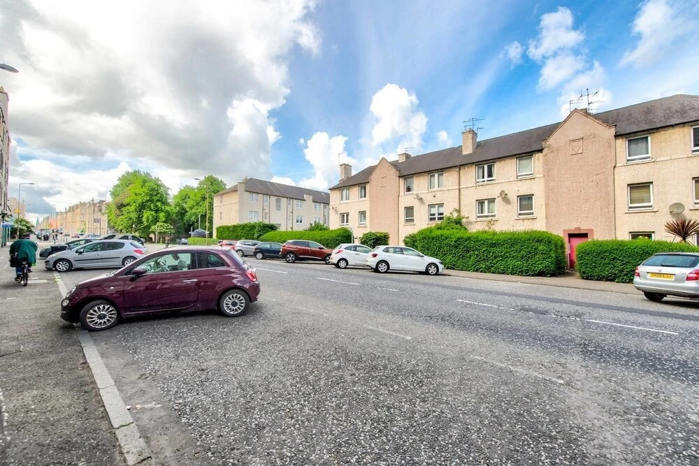 Lovely 1 Bedroom Flat Close to City Centre + Free On-street Parking