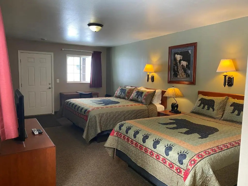 Antlers Lodge