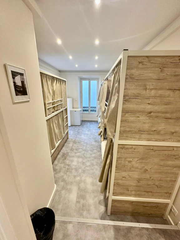 HOSTEL MEYERBEER - Rooms and Apartments