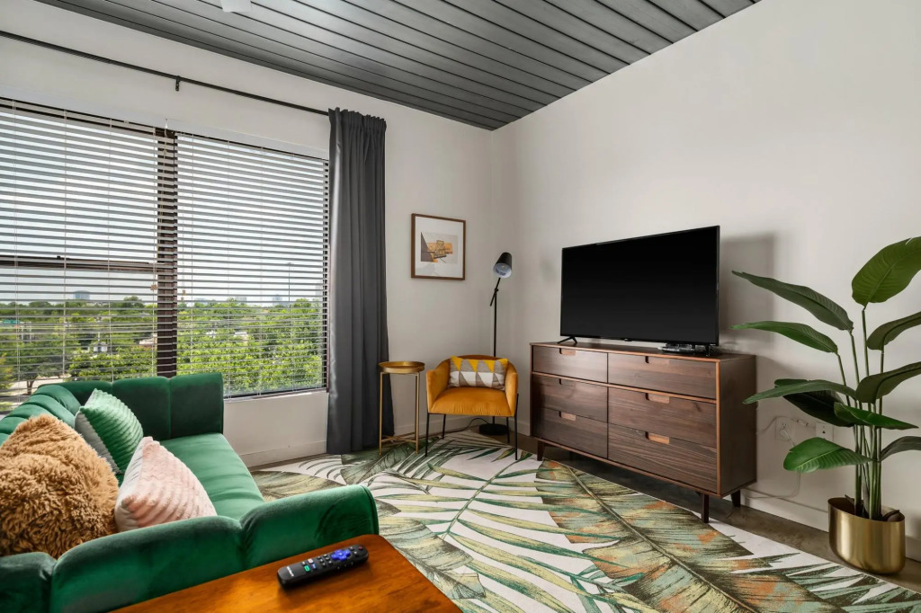 Mid Main Lofts #6101 | Trendy & chill studio loft | Midtown