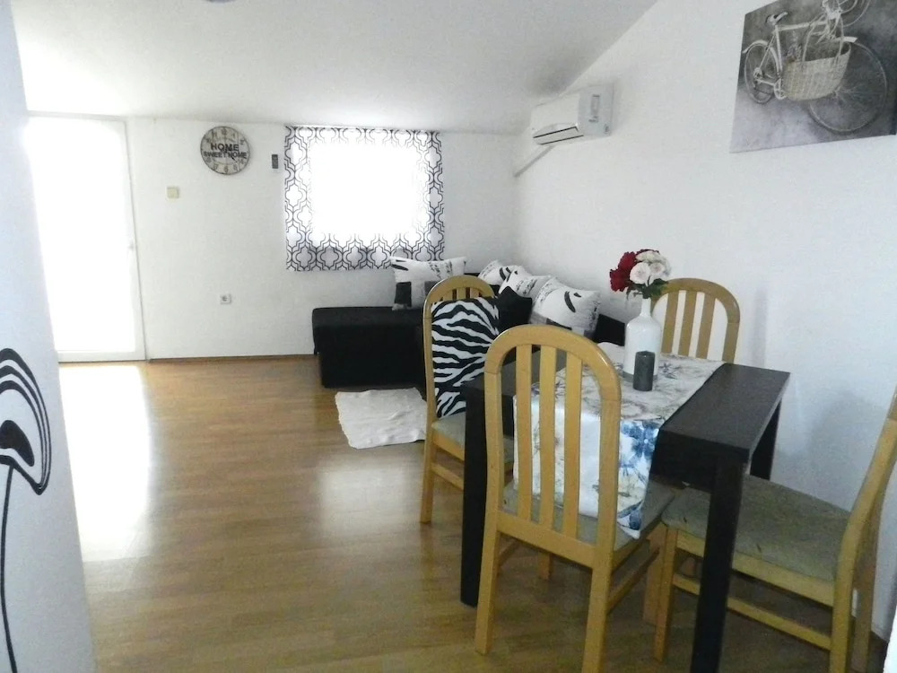 Apartments Ankica
