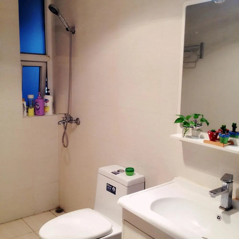 Chengdu Yijia Family Apartment