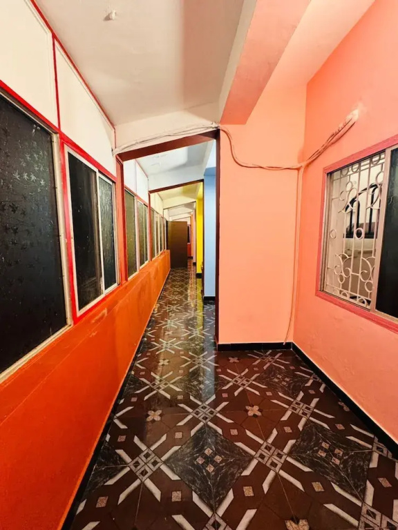 Paradise A Social Hostel