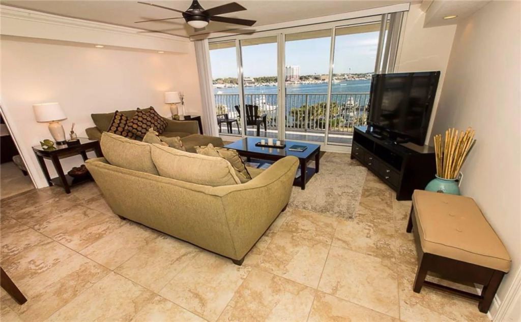 Waterview Towers Yacht Club by Holiday Isle