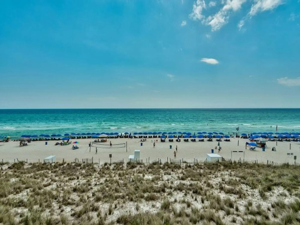 Emerald Beach 331 by RedAwning