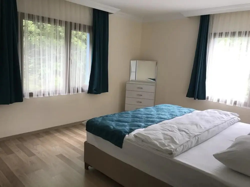 MAVİ KÖŞK UZUNGÖL