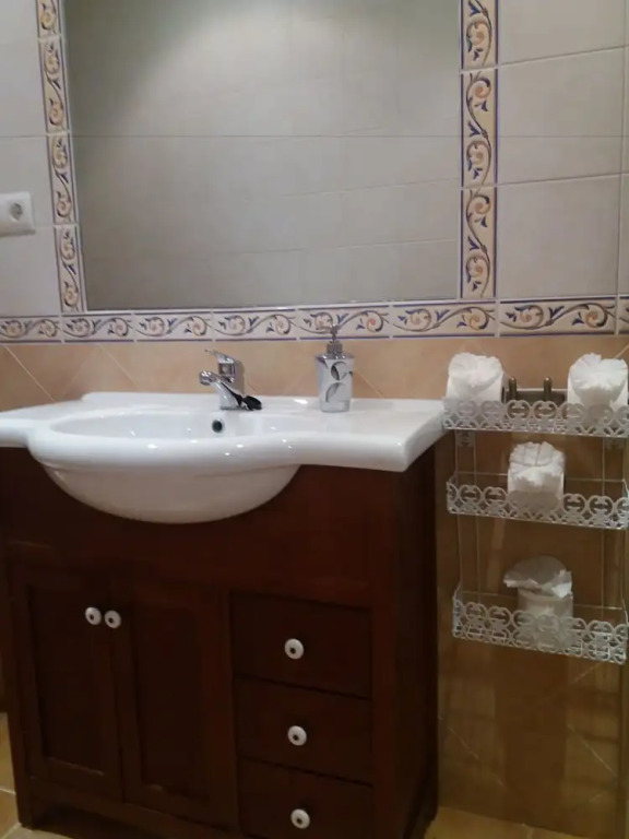Antequeruela Tourists Home