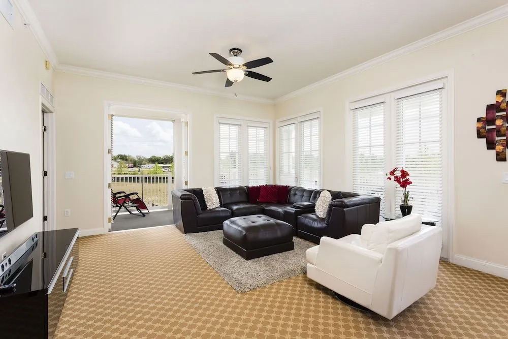 Corner Unit Terraces 3 Br condo by RedAwning