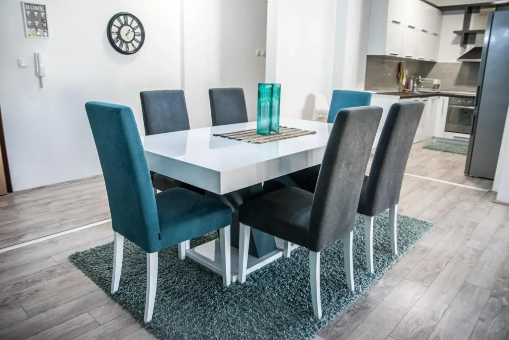 L&L Luxury Apartments