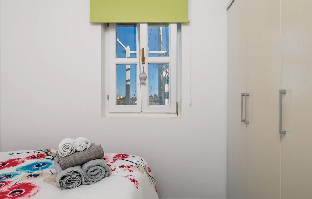 Nice Home in Sveti Jakov With Wifi and 2 Bedrooms