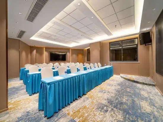 Ling Yun Hua Guan Hotel
