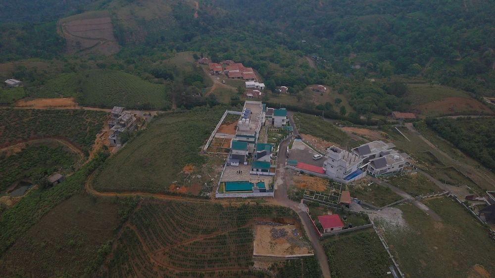 Vagamon Heights