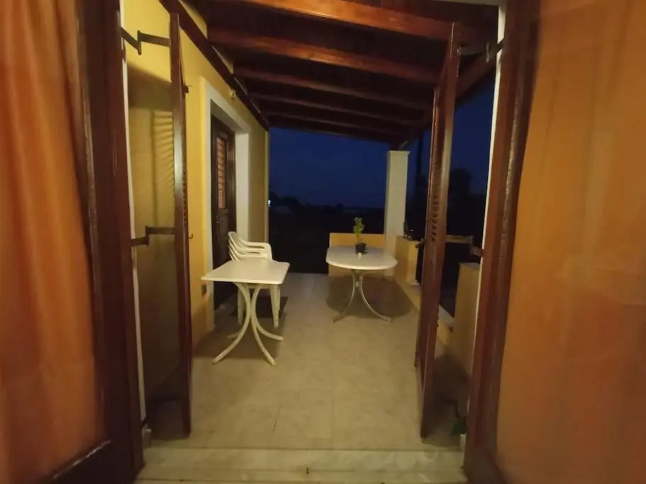 Marina House next to Halikounas Beach