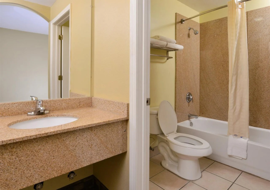 Americas Best Value Inn and Suites Little Rock