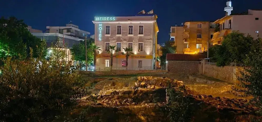 HEIRESS Hotel