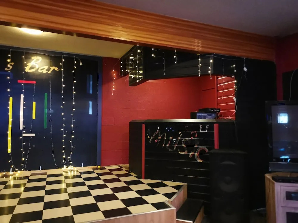 Manitou Motor Inn