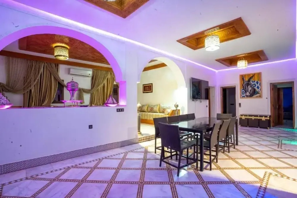 Villa Familiale De 5 Chambres Avec Piscine