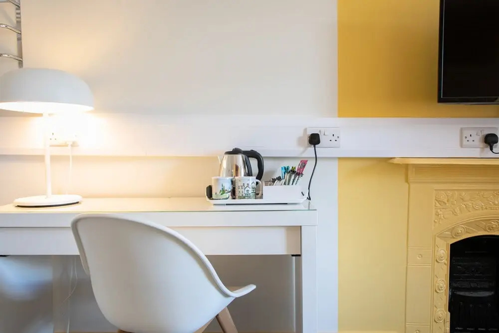 Park View R & R - Adult Only - Self-Catering - Free Parking - EV Point