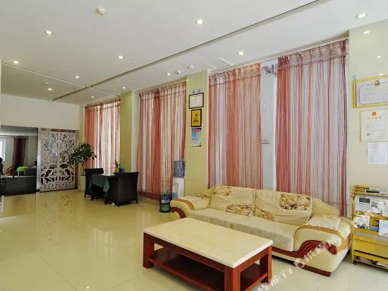 Thank Inn Chain Hotel Guizhou Kaili East Huancheng Road