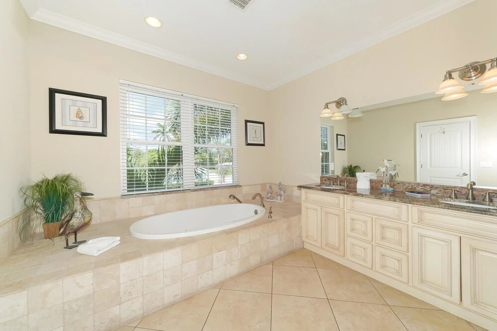 Island Retreat Apartment 4