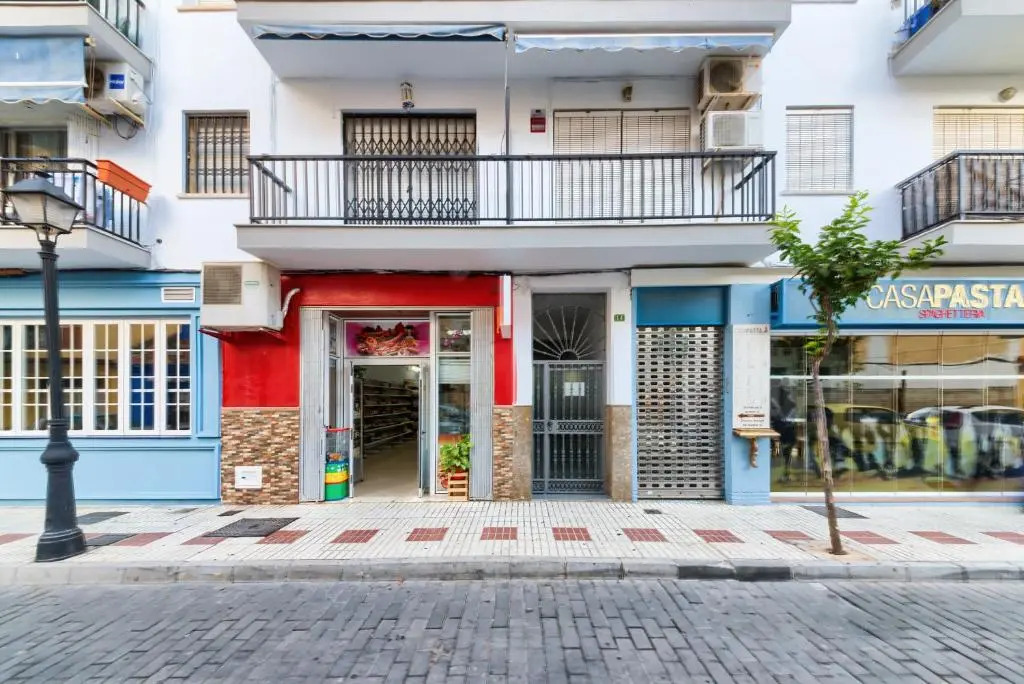 Holidays2Fuengirola Palangreros 100 mts from Beach and promenade