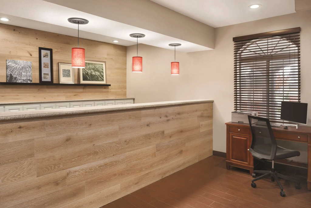 Country Inn & Suites by Radisson, Michigan City, IN