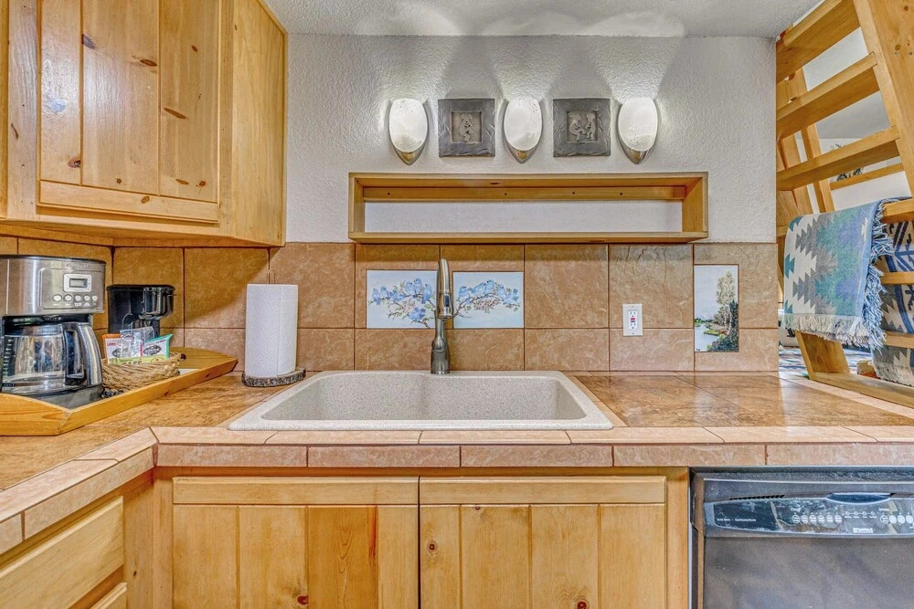 Great for Couples! Extended-stay Studio in Ruidoso