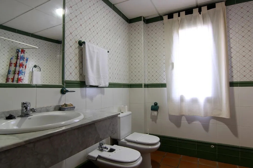Hotel Rural Hojaranzos