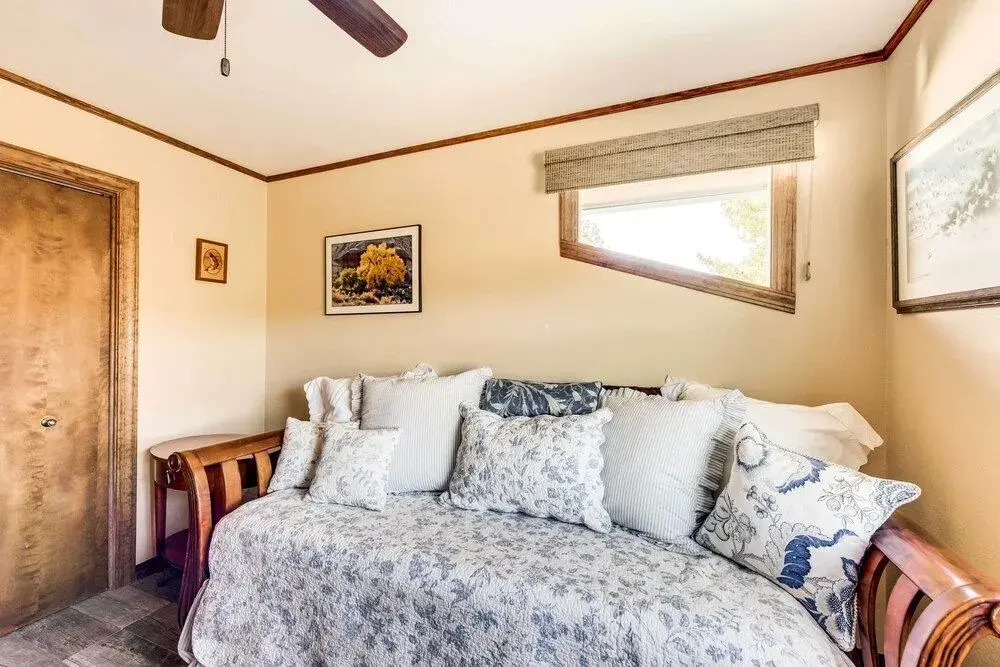 Alluring Alto Escape w/ Deck: 7 Mi to Ruidoso!