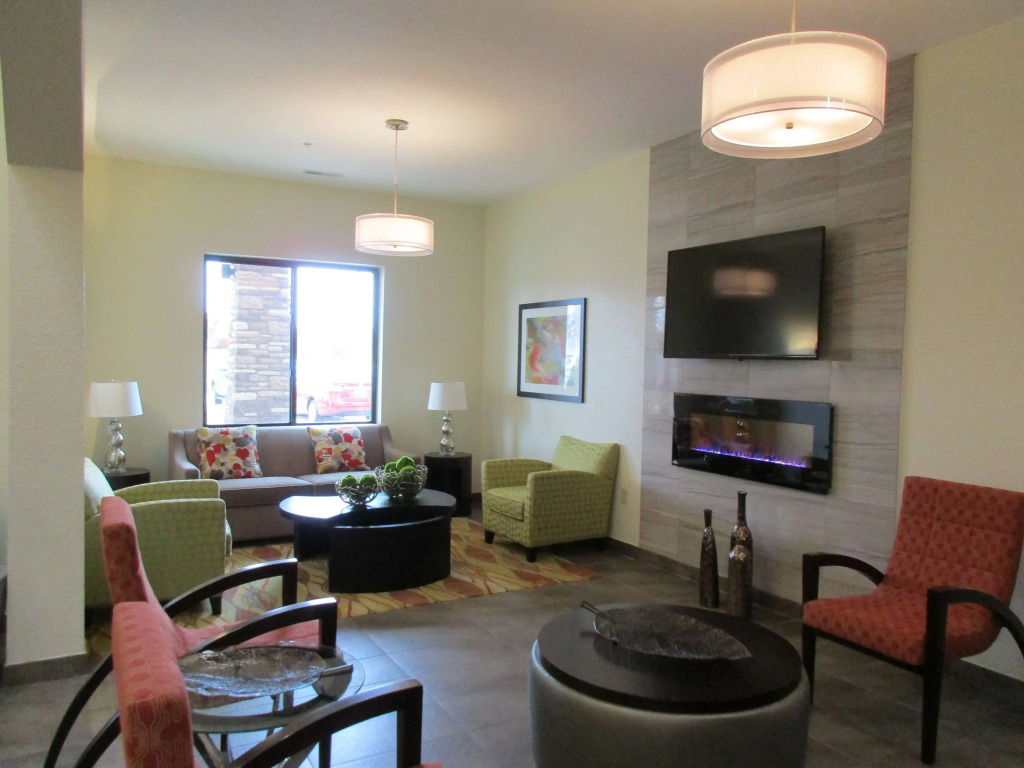 Best Western Plus Fairview Inn & Suites
