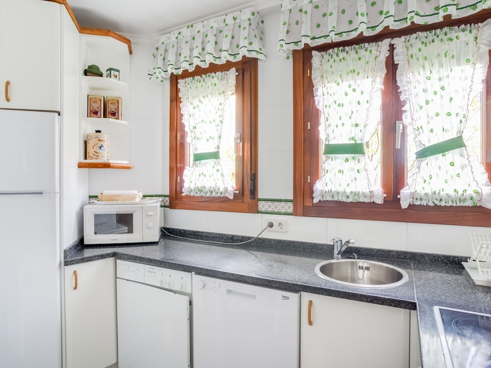 Elegant Apartment in Llanes near Sea