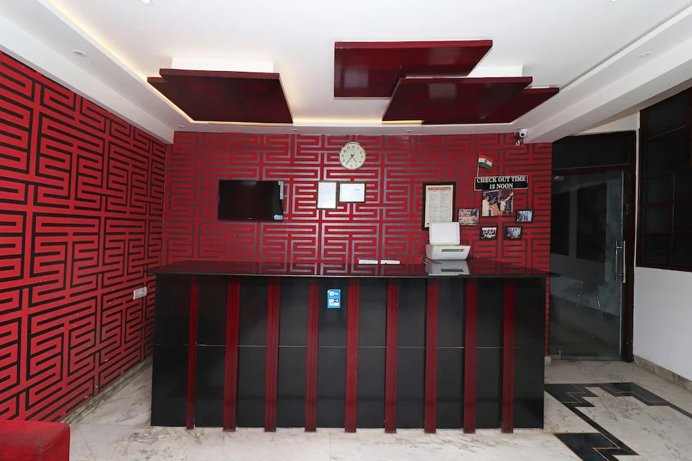 D Season Hotel