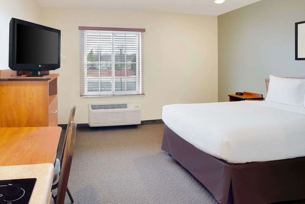 WoodSpring Suites Manassas Battlefield Park I-66