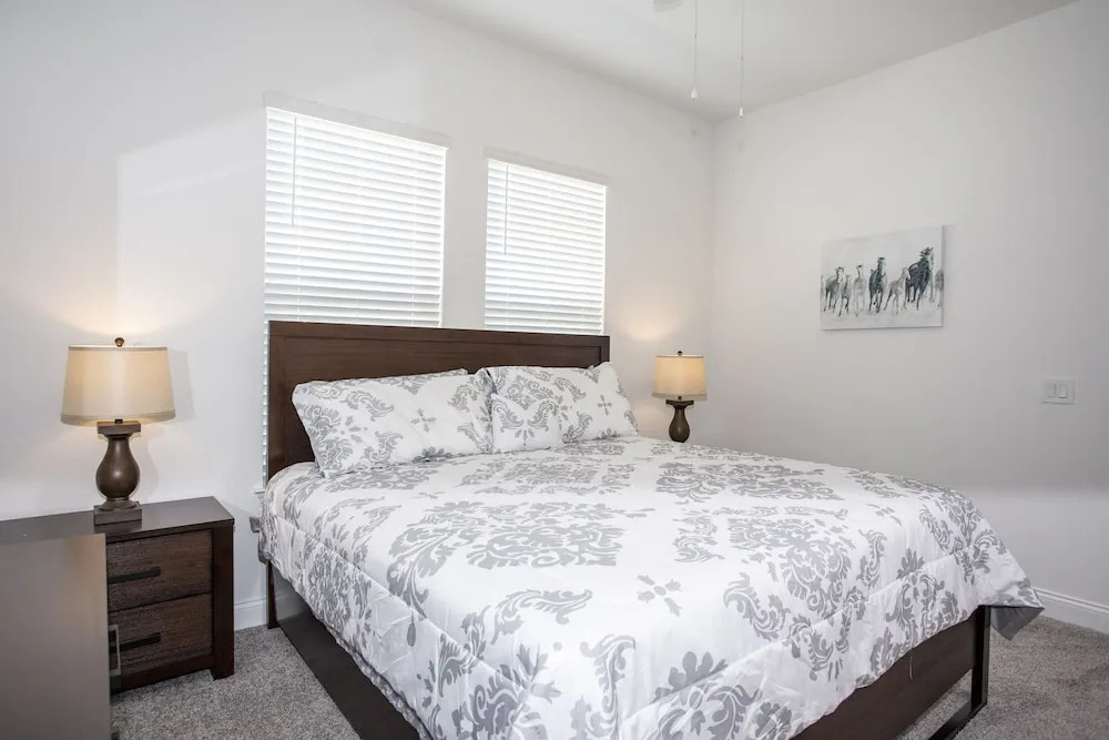 Festival Resort 5 Bd Home w/ Screened Pool Close to Disney 174