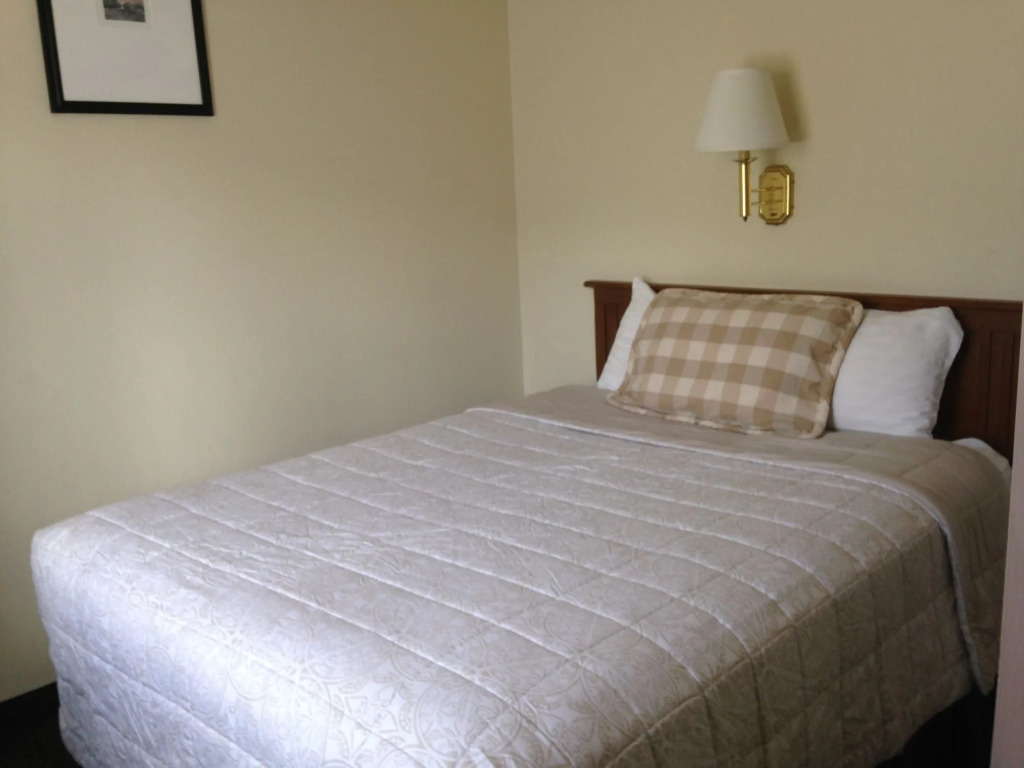 Silver Spruce Inn