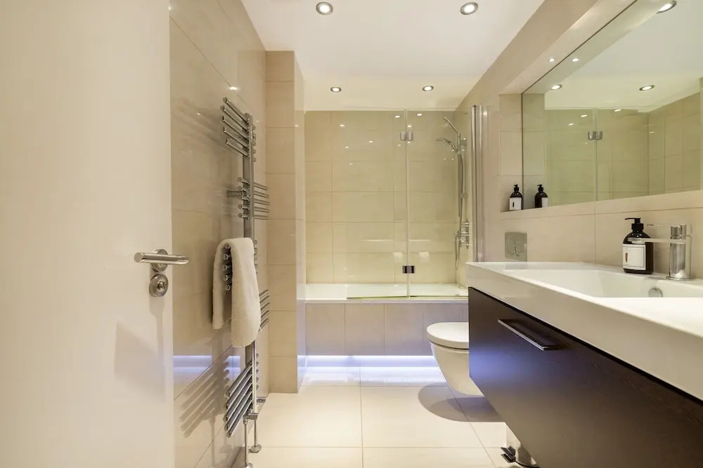 2 Bdr In Knightsbridge By The Residences