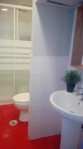 Grupo Rh - Hostel