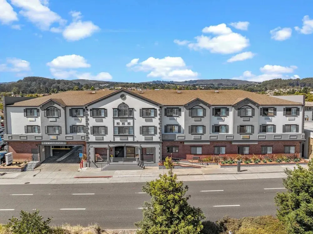 Super 8 San Bruno /SF Intl Arpt West