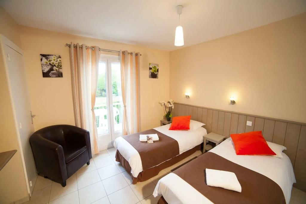 BRIT HOTEL CONFORT Lannion vers Perros-Guirec