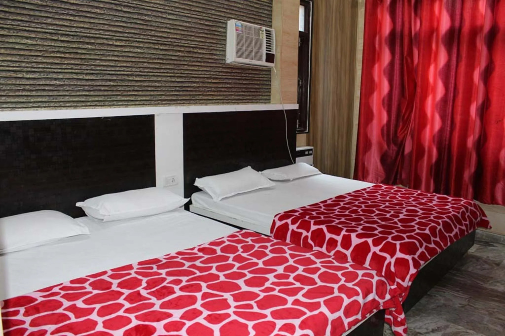 Puri Guest House