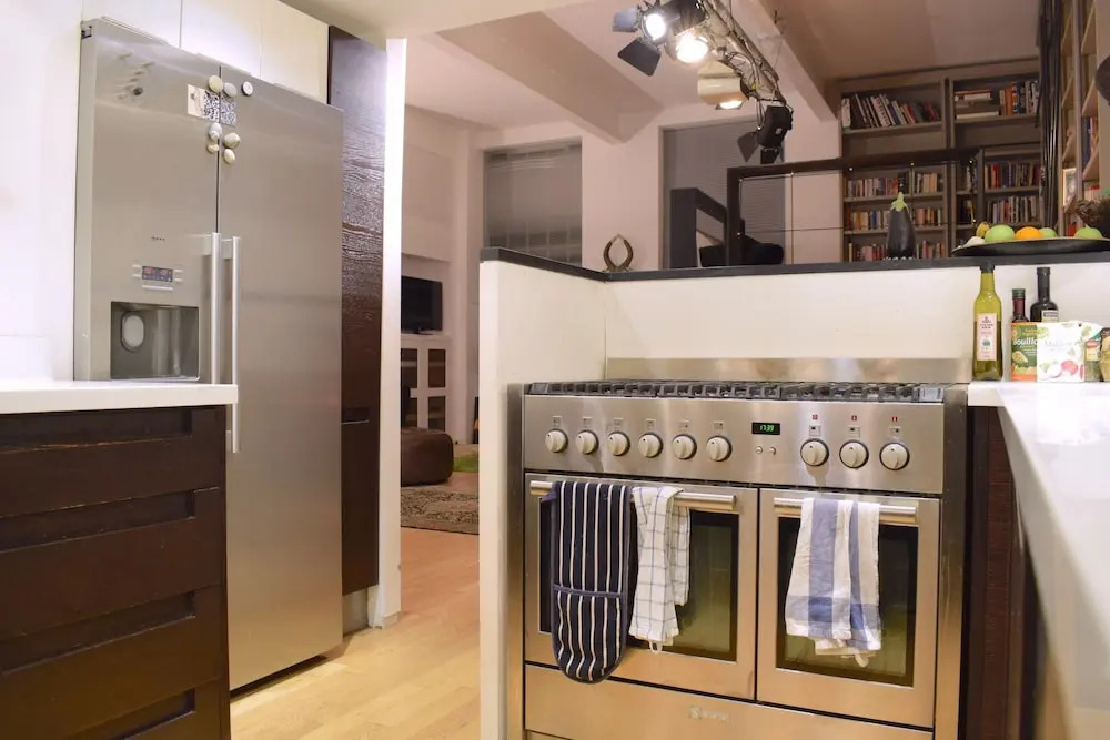 2 Bedroom Apartment Sleeps 4 in Kentish Town