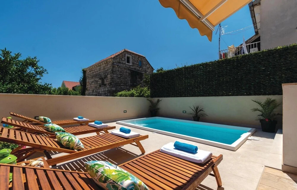 Stunning Home in Orebic With Wifi and 2 Bedrooms