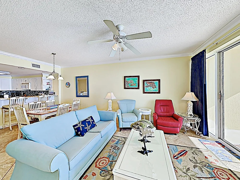 New Listing! Gulf-front Getaway W/ Pools & Hot Tub 2 Bedroom Condo