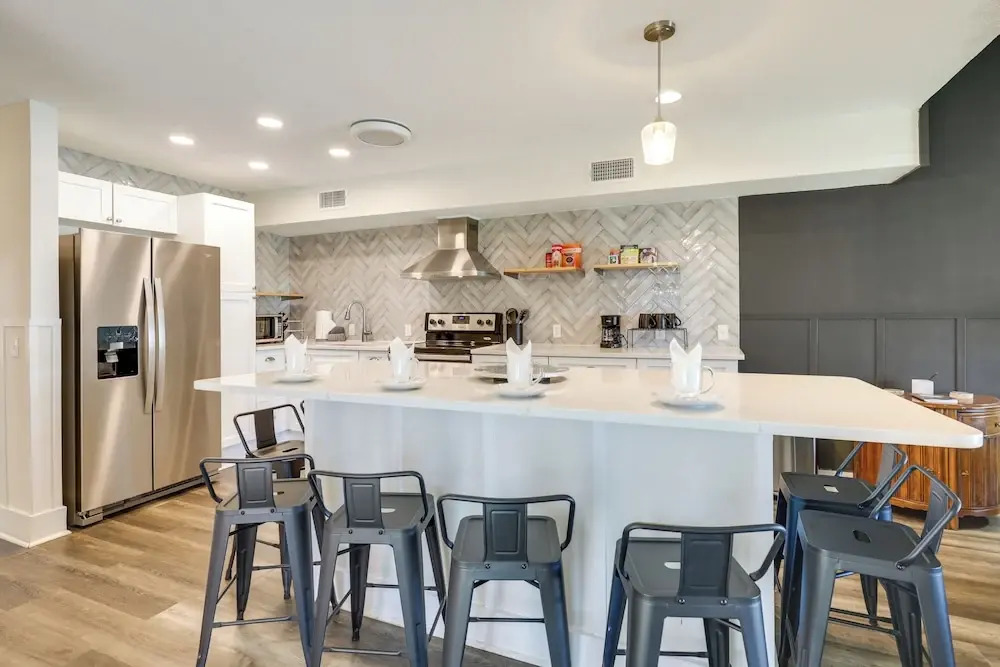 Stylish & Walkable! Pet-friendly St Augustine Gem